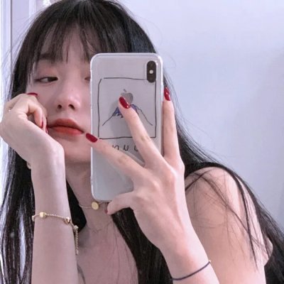 一个女王的少女时代封面